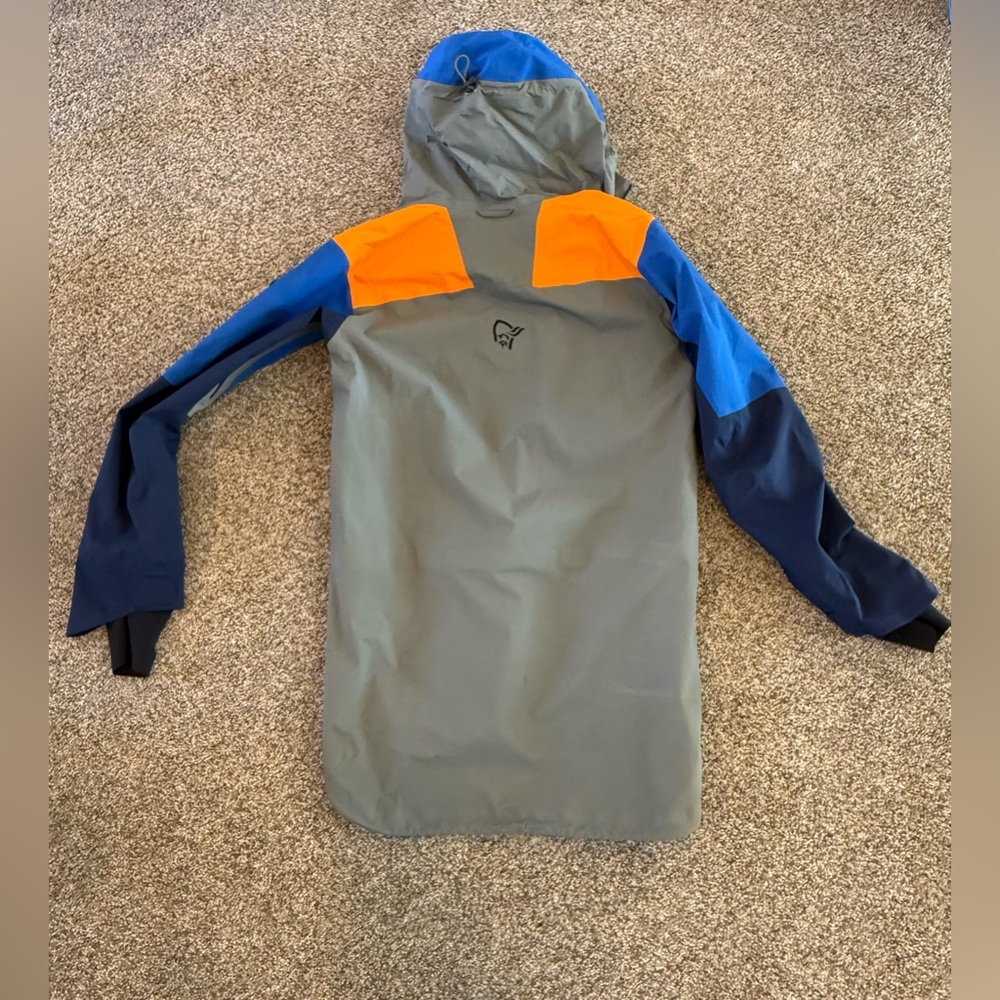 Norrona Lafoten Gore-Tex Anorak -Mens - Picture 2 of 14